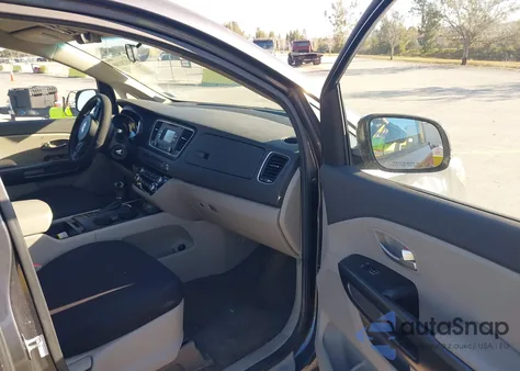 2016 Kia Sedona Lx z USA, uszkodzony, nr VIN KNDMB5C16G6159514